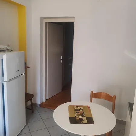 Apartment Apartments With Parking Space Zman, Dugi Otok - 449 Zman