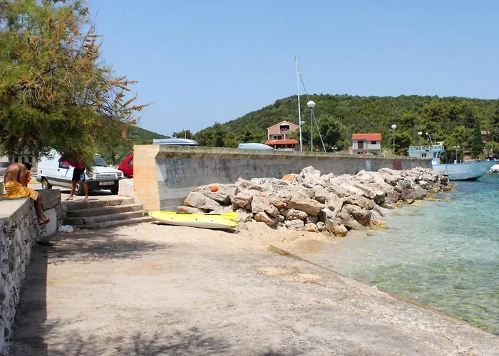 With Parking Space Zman, Dugi Otok - 449 *